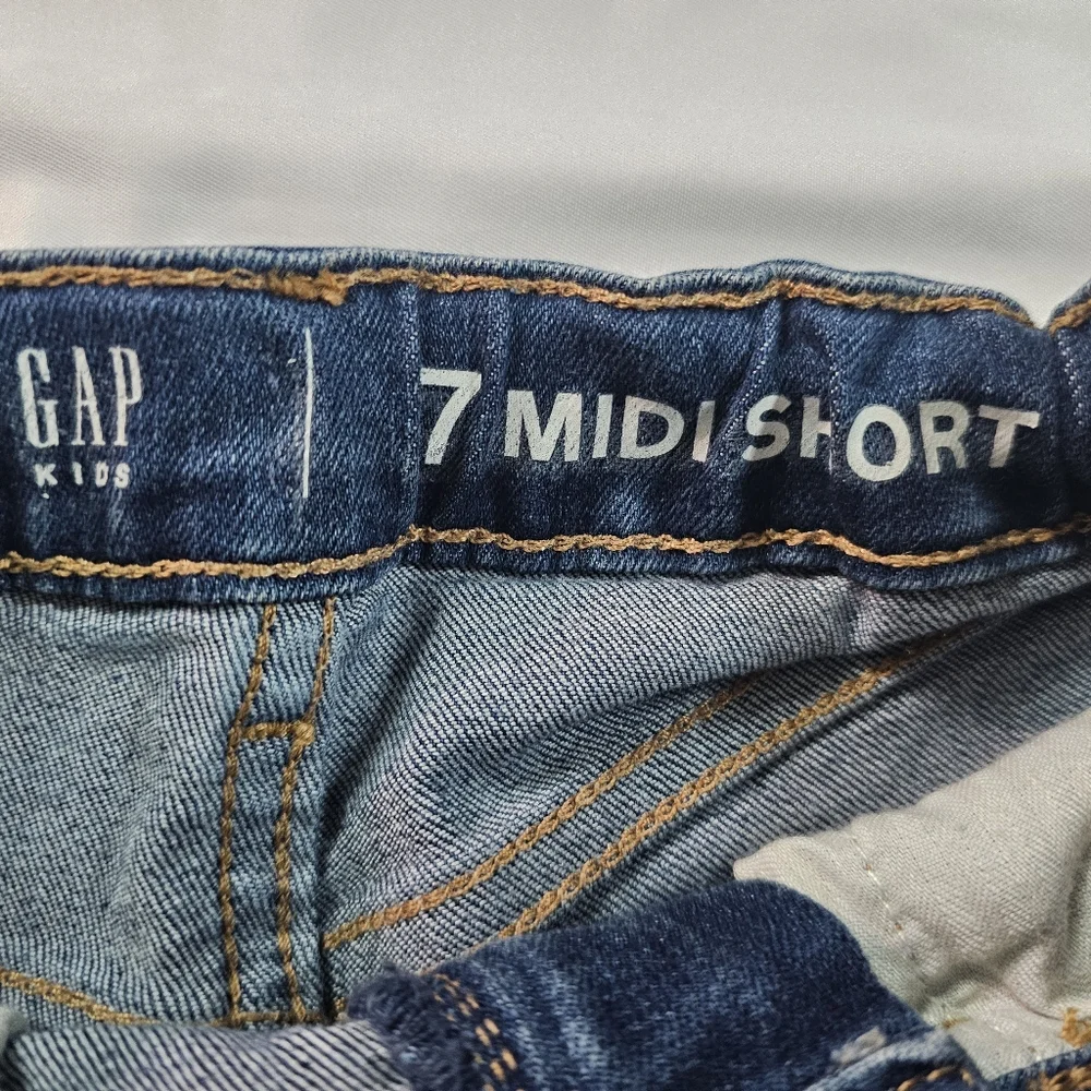 Gap Kids Midi Denim Cuffed Shorts - Size 7